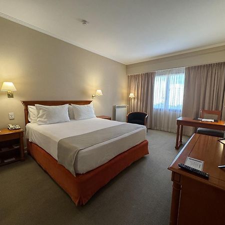 Austral Plaza Hotel Comodoro Rivadavia Exteriör bild