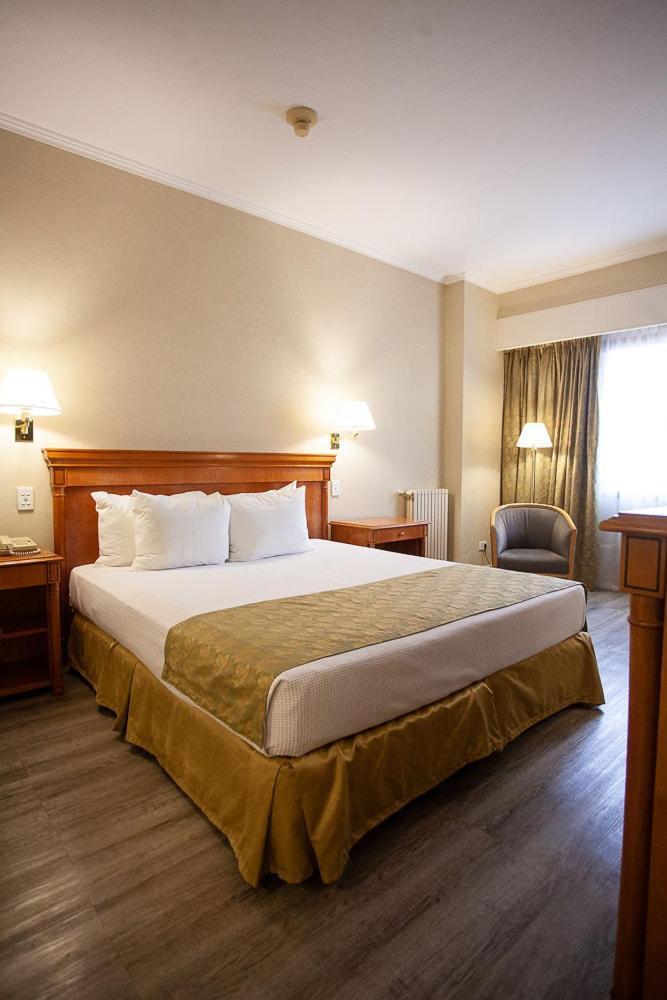 Austral Plaza Hotel Comodoro Rivadavia Exteriör bild