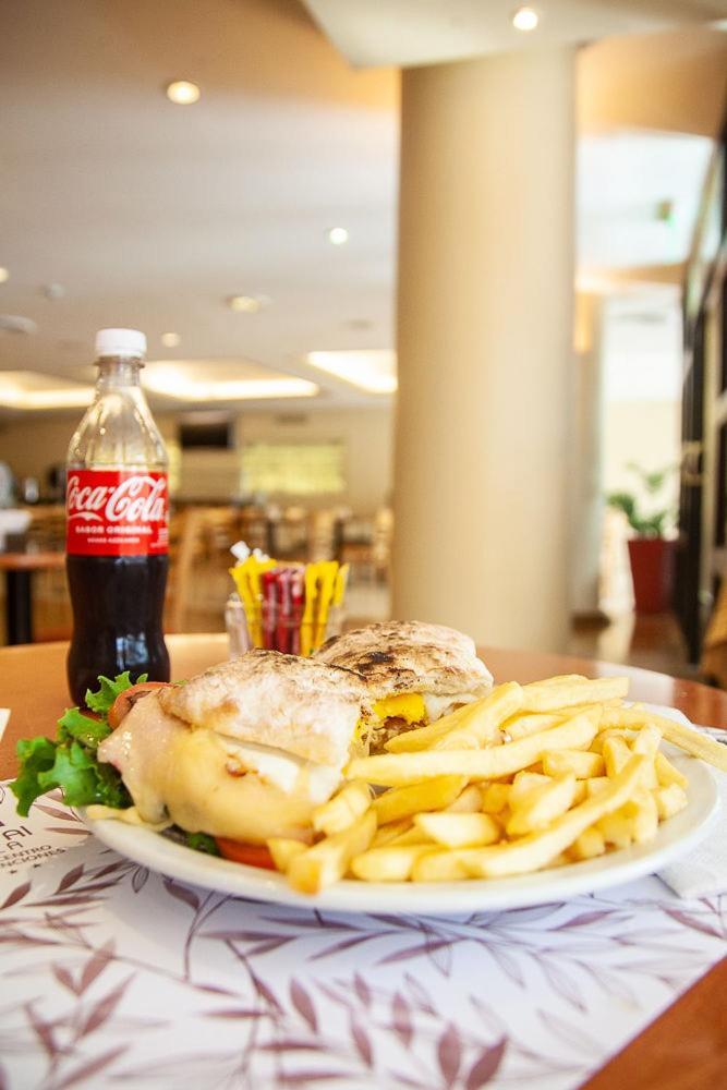 Austral Plaza Hotel Comodoro Rivadavia Exteriör bild
