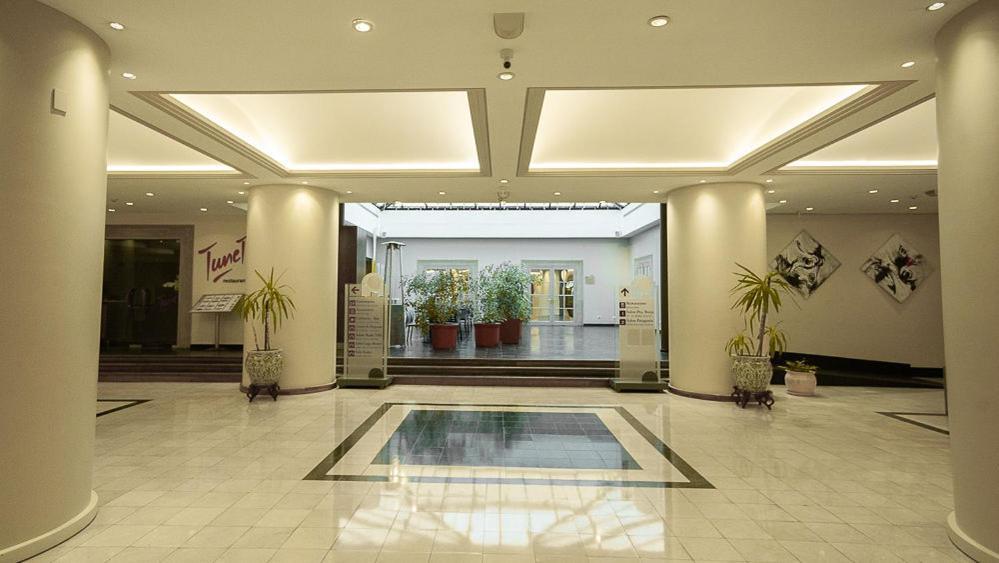 Austral Plaza Hotel Comodoro Rivadavia Exteriör bild