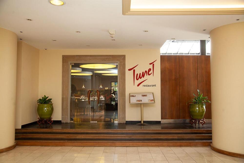 Austral Plaza Hotel Comodoro Rivadavia Exteriör bild