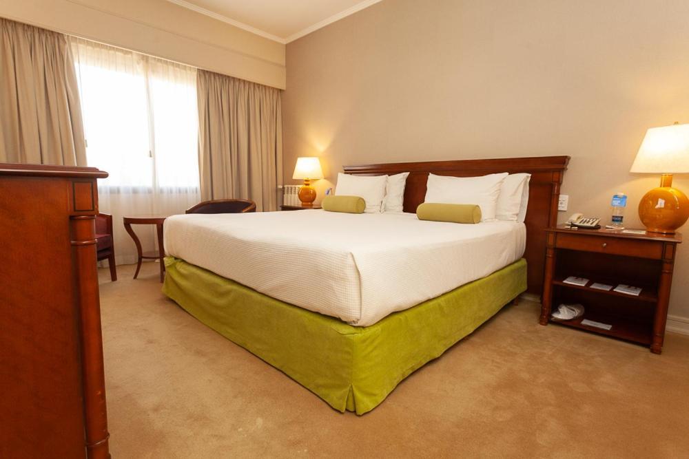 Austral Plaza Hotel Comodoro Rivadavia Exteriör bild