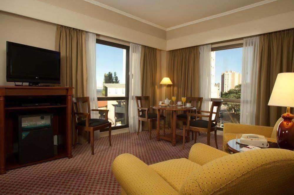 Austral Plaza Hotel Comodoro Rivadavia Exteriör bild