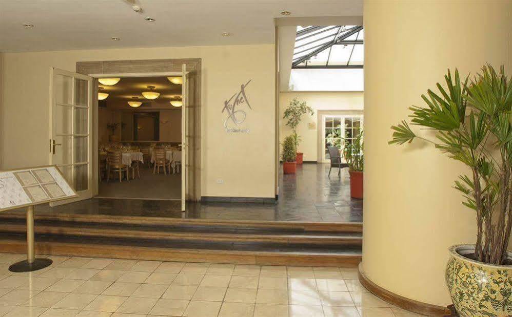Austral Plaza Hotel Comodoro Rivadavia Exteriör bild