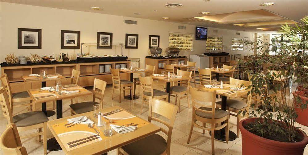 Austral Plaza Hotel Comodoro Rivadavia Exteriör bild